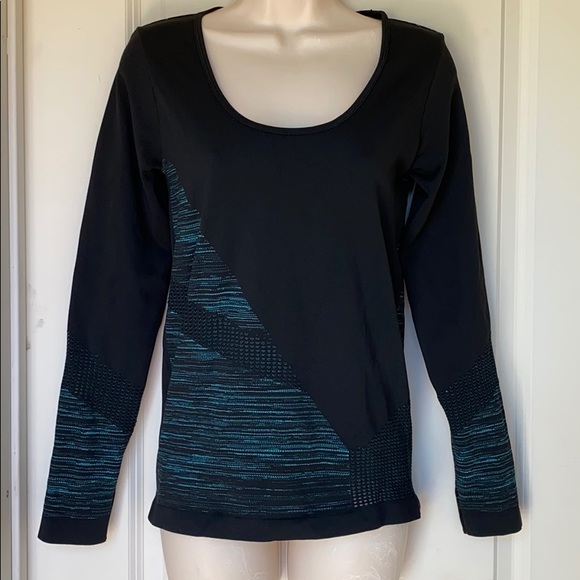 FABLETICS FAYE LONG SLEEVE TOP S - Picture 3 of 8